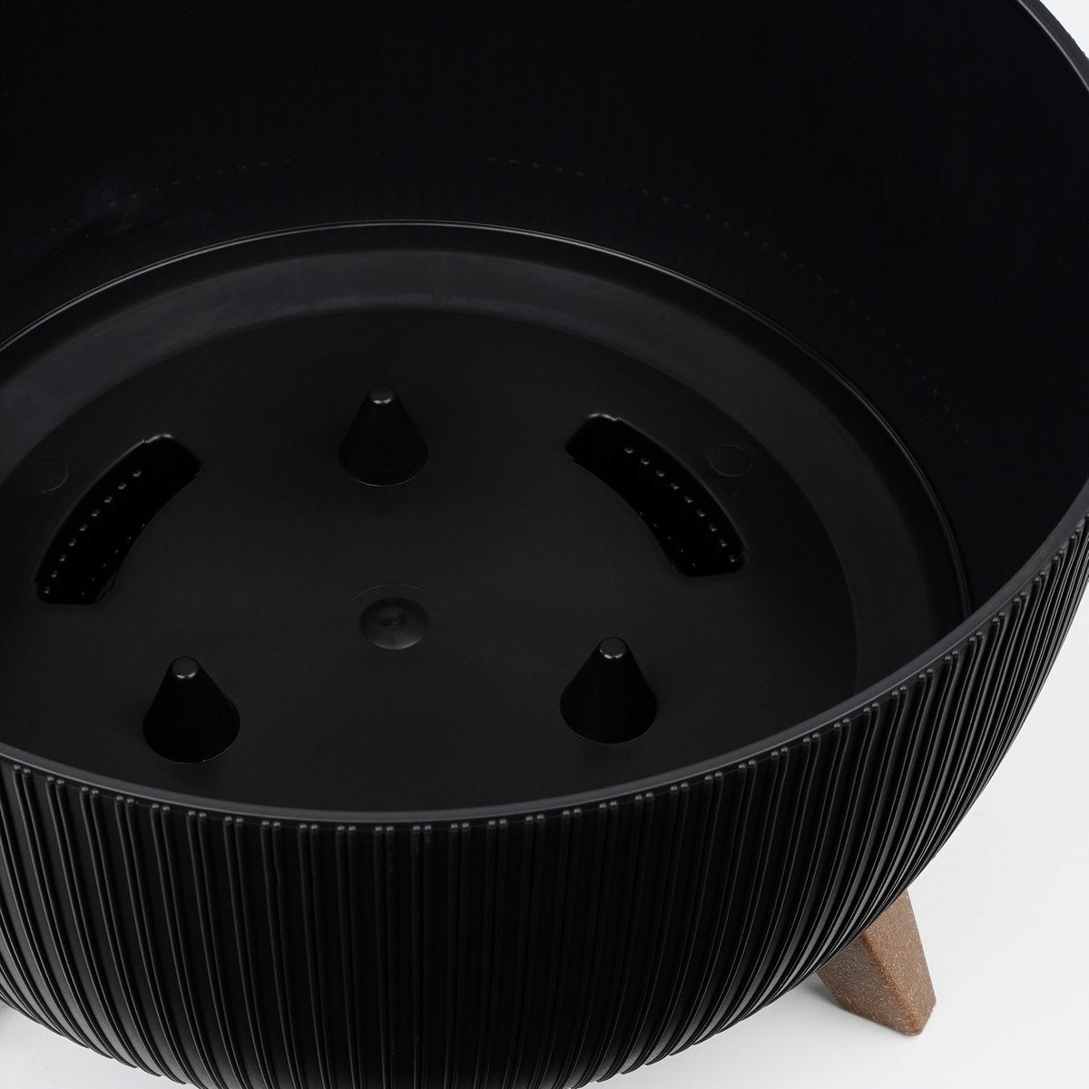 Doppio Blumentopf auf Beinen – H22 x Ø47 cm – recycelter Kunststoff – FSC-Mix – Schwarz