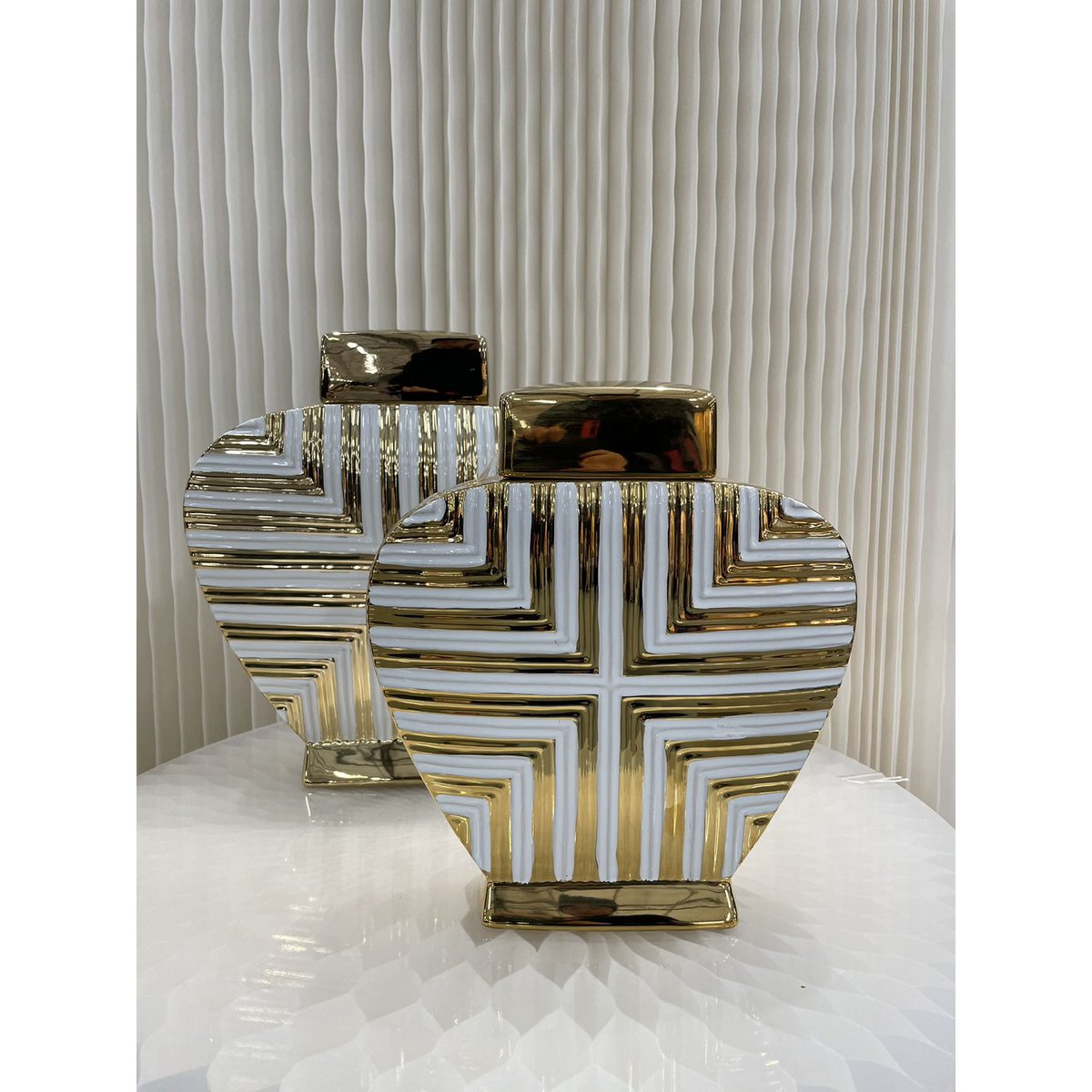 Atemberaubendes, von Kunstdekor inspiriertes Glas in Gold und Weiß, klein (Ausverkauf – 50 % Rabatt von 27,99 bis 13,99 Euro)