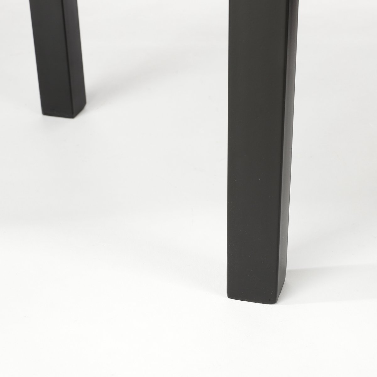 Ascot Pflanzenständer XL – L46 x B46 x H40 cm – Metall – Schwarz