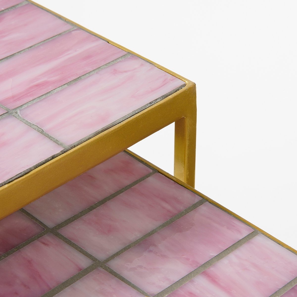 Beistelltisch für den Außenbereich – 2er-Set – L38 x B38 x H48 cm – Metall – Rosa