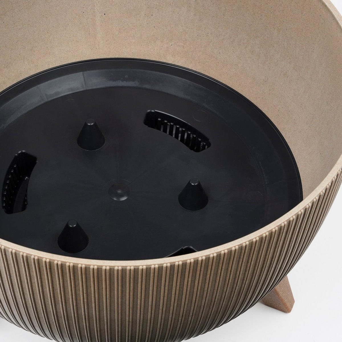 Doppio Blumentopf auf Beinen – H21 x Ø40 cm – Polypropylen – FSC Mix – Taupe