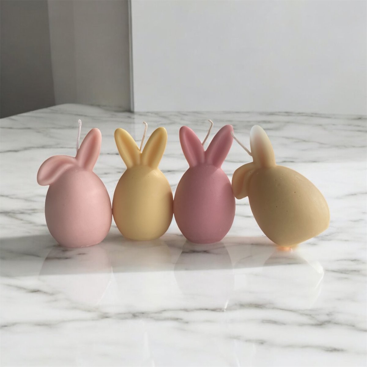 Schöne Osterhasen-Ei-Kerze