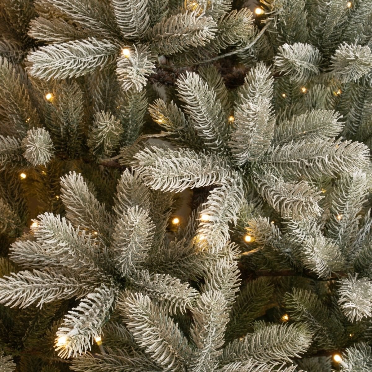 Künstlicher Weihnachtsbaum Nagoya Green, 210 cm, mit LED-Beleuchtung