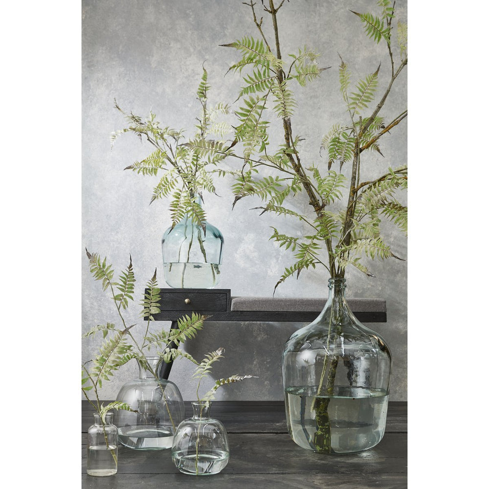 
                      
                        Diego Flaschenvase - H42 x Ø27 cm - Recyceltes Glas - Transparent
                      
                    