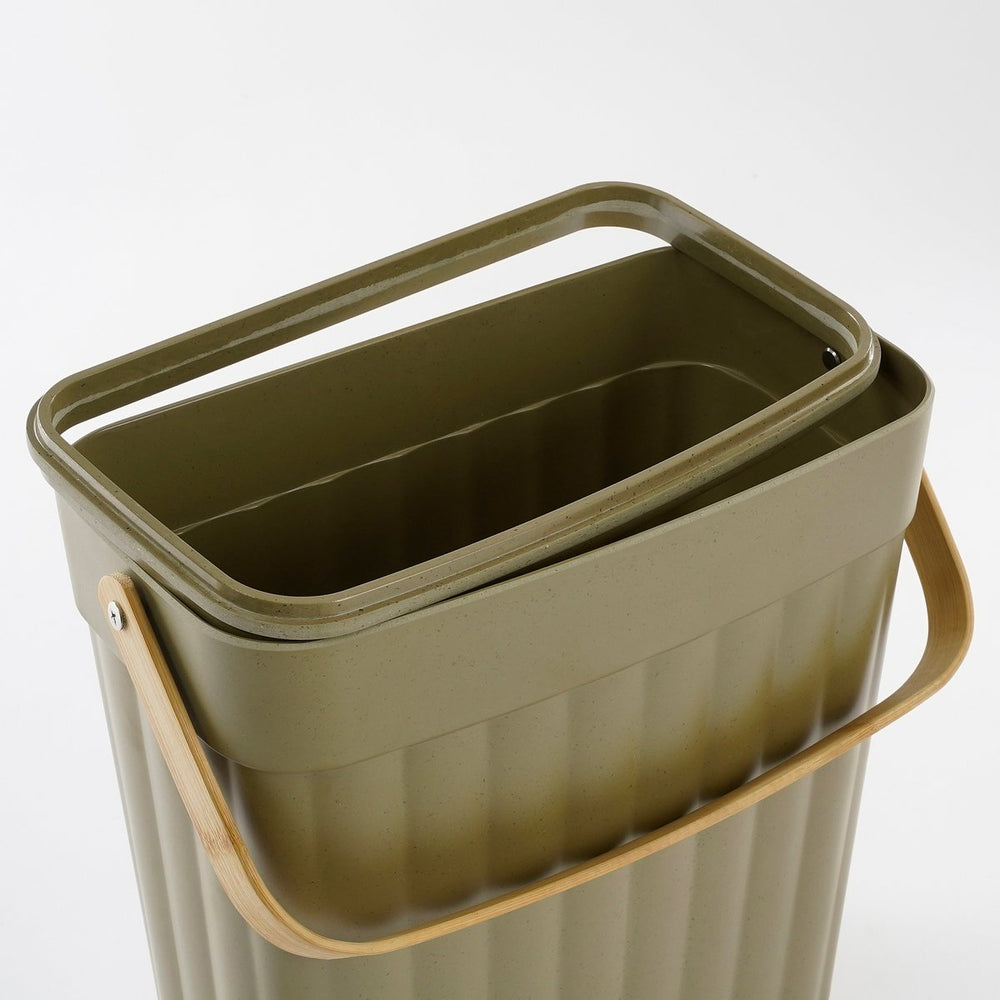 
                      
                        Manja Abfallbehälter – 7 Liter – Bambus – Grün
                      
                    