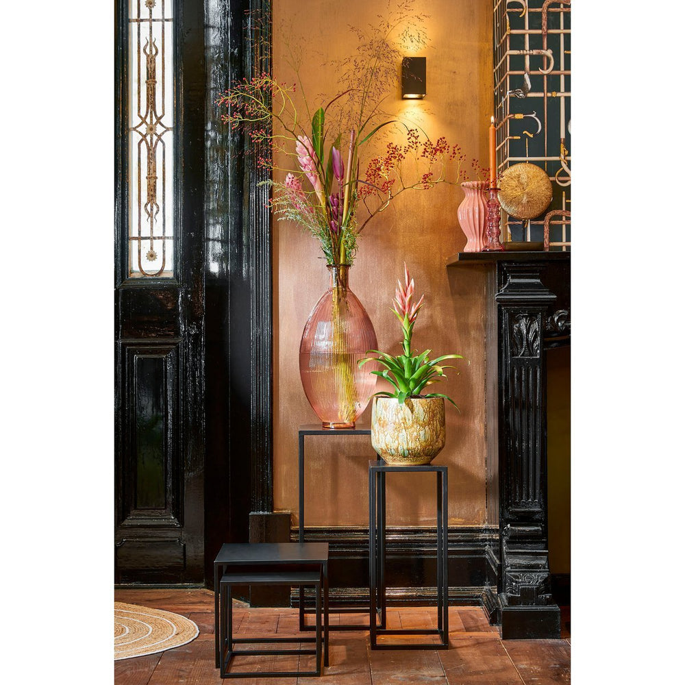 
                      
                        Firenza Flaschenvase – H59 x Ø29 cm – Recyceltes Glas – Hellrosa
                      
                    