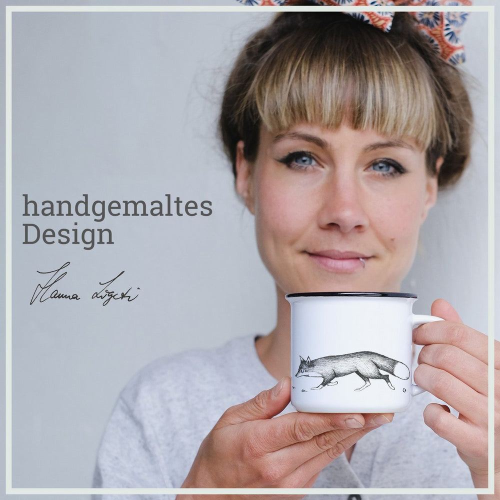 
                      
                        Keramiktasse – Fuchs & Gans
                      
                    
