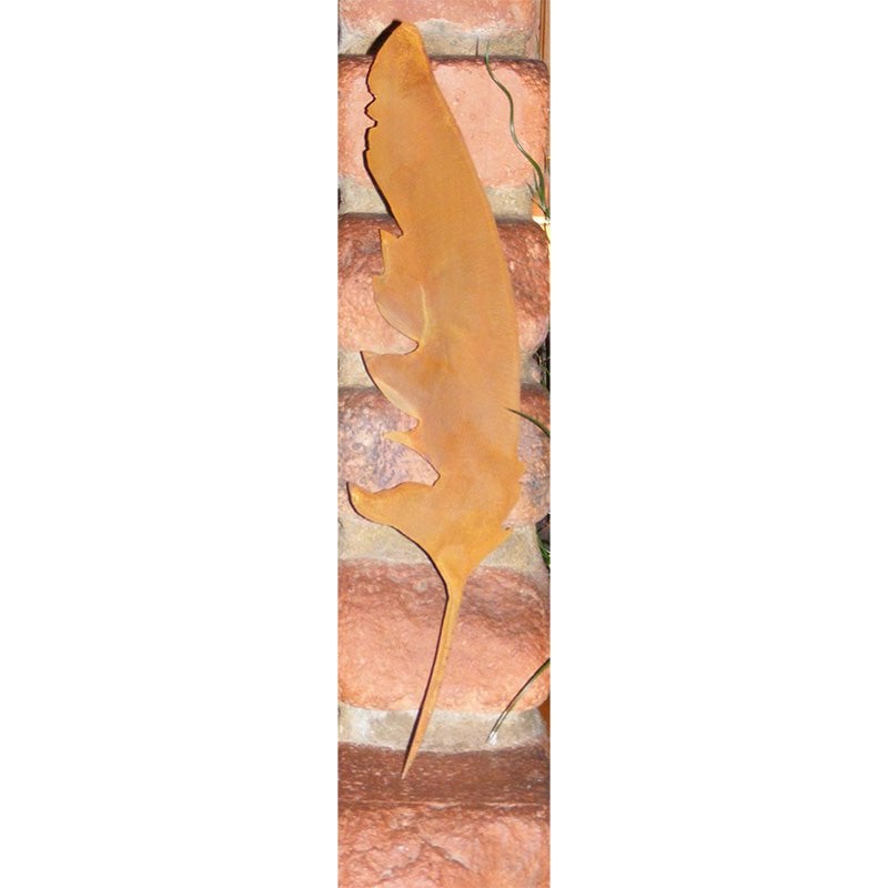 
                      
                        Feder aus Metall | rostige Dekoration zum Hängen oder zum stecken | 40 cm x 8 cm
                      
                    