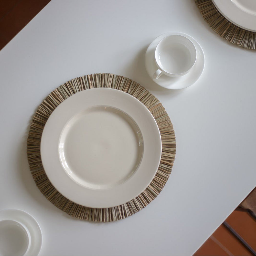 
                      
                        Tischset (2er-, 4er- oder 6er-Set) 35 cm | Tischset ALANG aus Seegras
                      
                    