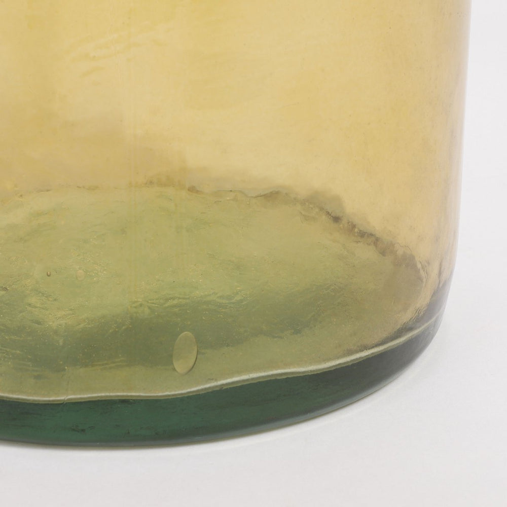 
                      
                        Rioja-Flaschenvase – H75 x Ø18 cm – recyceltes Glas – Ocker
                      
                    