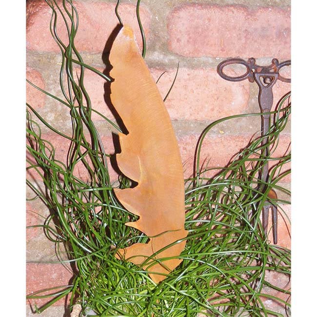 
                      
                        Feder aus Metall | rostige Dekoration zum Hängen oder zum stecken | 40 cm x 8 cm
                      
                    