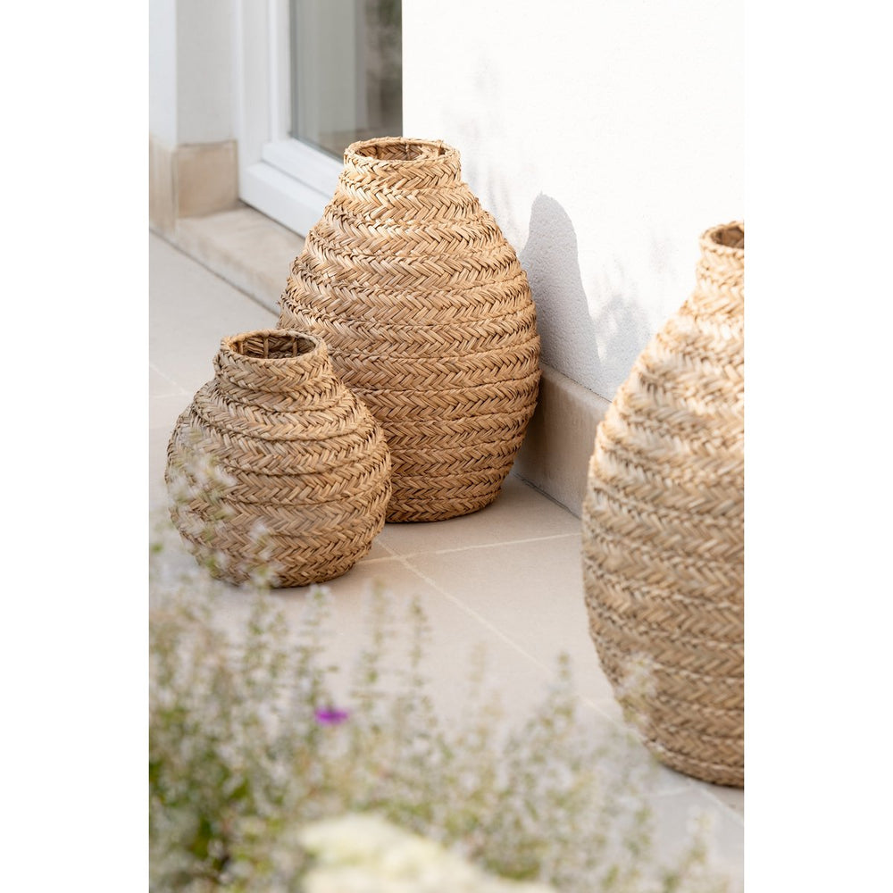 
                      
                        J-Line Vase geflochtenes Seegras natur klein
                      
                    