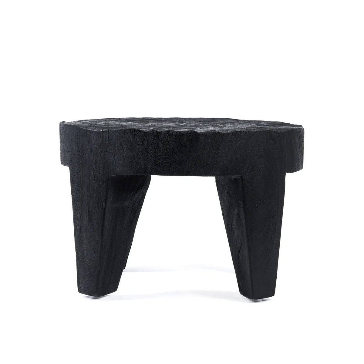 Der Madero Couchtisch aus Suar-Holz – Schwarz